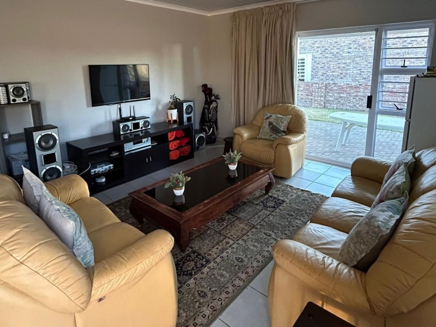 3 Bedroom Property for Sale in Van Der Hoff Park North West